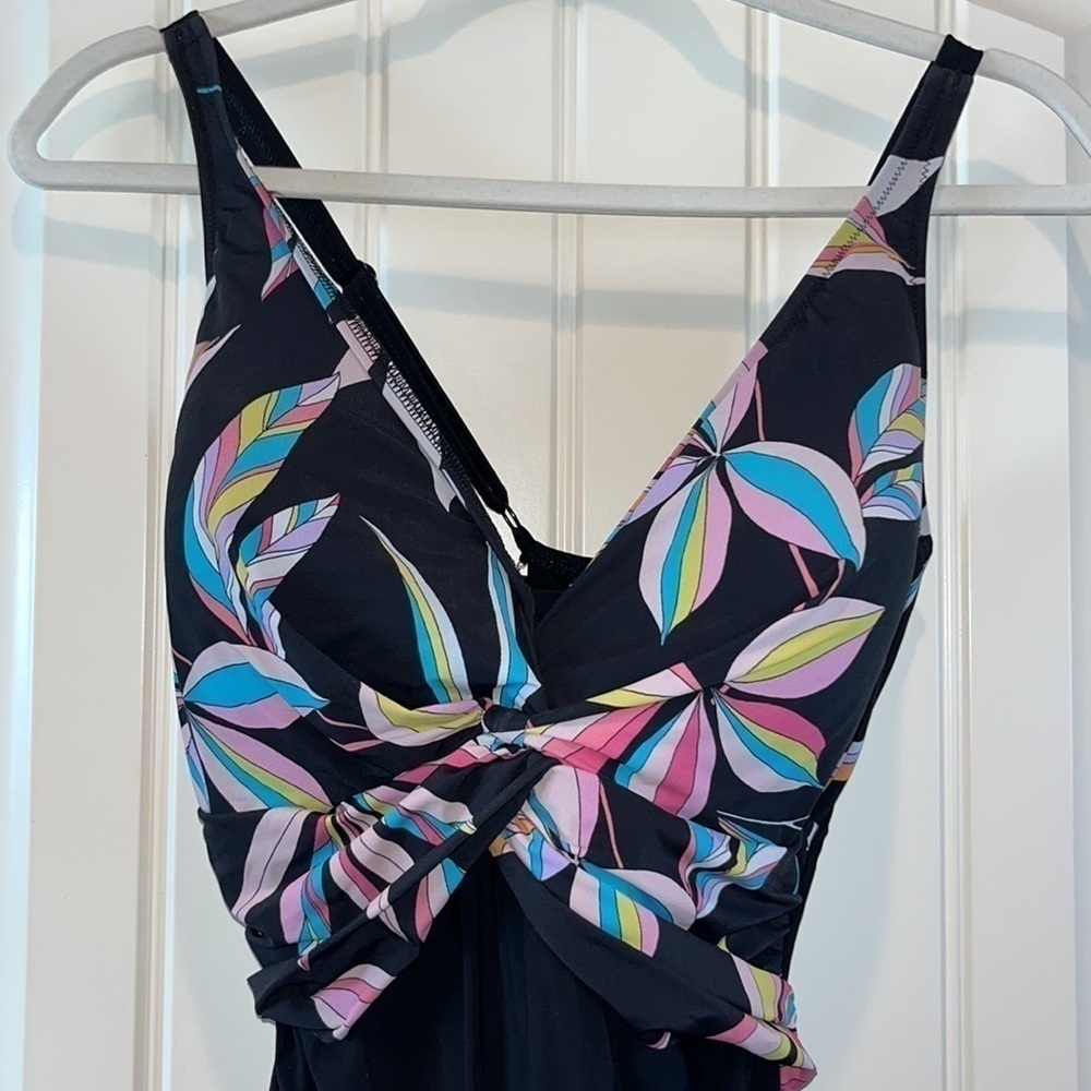 Profile by Gottex plus swim dress swimsuit flattering slimming 20W runs small - Picture 4 of 12